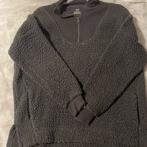 Aerie fuzzy Sherpa quarter zip